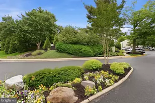 1686 Oaktree Ct, Reston, VA 20194 - Photo 25