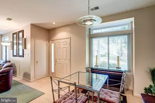12232 Fort Buffalo Cir, Fairfax, VA 22033 - Photo 11
