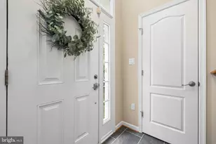 12654 Heron Ridge Dr, Fairfax, VA 22030 - Photo 5
