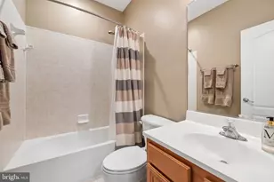 12654 Heron Ridge Dr, Fairfax, VA 22030 - Photo 33