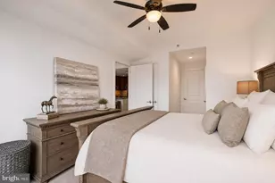 8220 Crestwood Heights Dr, McLean, VA 22102 - Photo 13