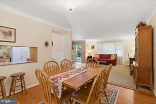 4703 Exeter St, Annandale, VA 22003 - Photo 9