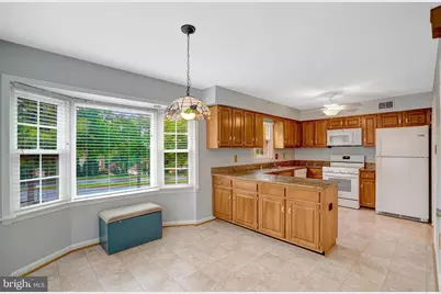 7363 Mallory Circle, Alexandria, VA 22315 - Photo 5