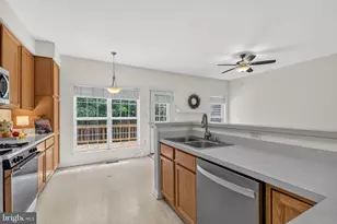 3009 Barden Oaks Ct, Oakton, VA 22124 - Photo 17