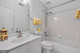 3009 Barden Oaks Ct, Oakton, VA 22124 - Photo 25