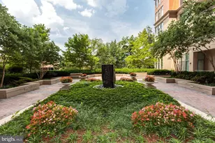 8220 Crestwood Heights, Tysons, VA 22102 - Photo 37