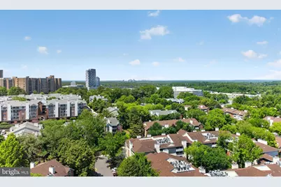 8220 Crestwood Heights #1517, Tysons, VA 22102 - Photo 13