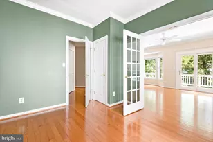 2202 Sarah Woods Ct, Vienna, VA 22182 - Photo 19