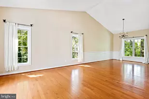 2202 Sarah Woods Ct, Vienna, VA 22182 - Photo 5