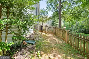 2202 Sarah Woods Ct, Vienna, VA 22182 - Photo 49