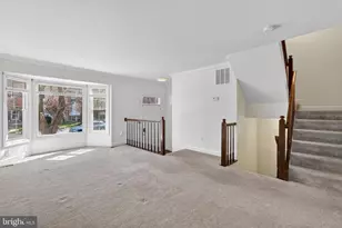 6142 Joust Ln, Alexandria, VA 22315 - Photo 7