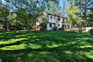 1835 Batten Hollow Rd, Vienna, VA 22182 - Photo 19