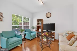 6646 Patent Parish Ln, Alexandria, VA 22315 - Photo 11