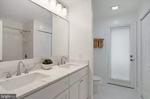 7558 Park Ln, Annandale, VA 22003 - Photo 25