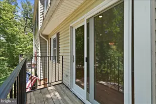 6326 Fenestra Ct, Burke, VA 22015 - Photo 15