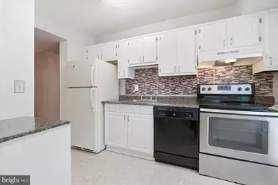 6326 Fenestra Court, Burke, VA 22015 - Photo 7
