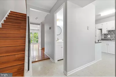 6326 Fenestra Court, Burke, VA 22015 - Photo 5