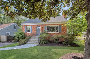 2826 W George Mason Rd, Falls Church, VA 22042 - Photo 1