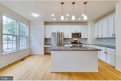 4147 Presgraves Court, Chantilly, VA 20151 - Photo 11