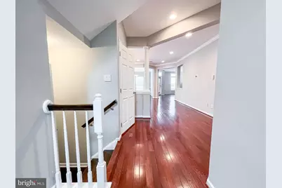 3909 Beeker Mill Place, Chantilly, VA 20151 - Photo 5