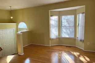 14636 Stream Pond Dr, Centreville, VA 20120 - Photo 3