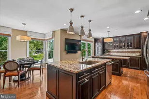 10033 Glencroft Ct, Vienna, VA 22181 - Photo 17