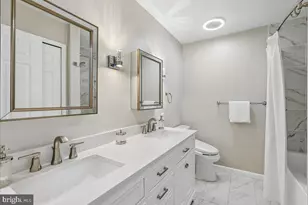 10033 Glencroft Ct, Vienna, VA 22181 - Photo 35