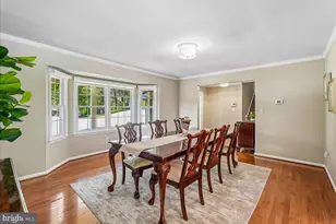 10033 Glencroft Ct, Vienna, VA 22181 - Photo 7