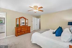 10033 Glencroft Ct, Vienna, VA 22181 - Photo 29