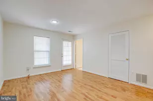 14603 Jovet Ct, Centreville, VA 20120 - Photo 3