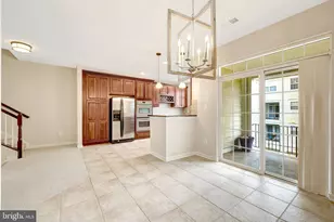 4497 Beacon Grove Cir, Fairfax, VA 22033 - Photo 7