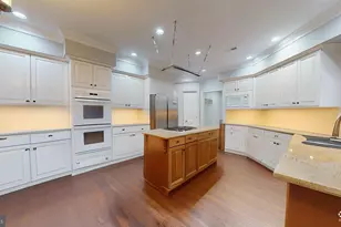 2007 Mayfair McLean Ct, Falls Church, VA 22043 - Photo 5