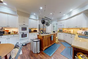 2007 Mayfair McLean Ct, Falls Church, VA 22043 - Photo 11