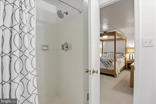 5967 New England Woods Dr, Burke, VA 22015 - Photo 25