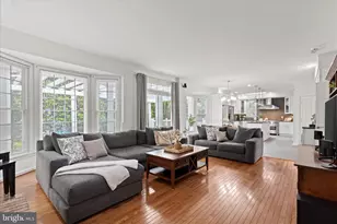 14220 Hartwood Ct, Centreville, VA 20121 - Photo 35