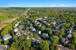 14220 Hartwood Ct, Centreville, VA 20121 - Photo 17