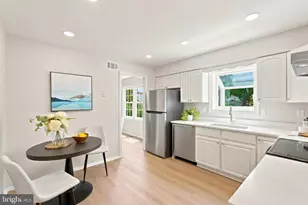 9903 Rand Dr, Burke, VA 22015 - Photo 7