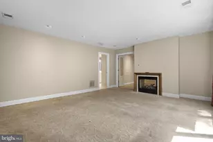 10701 Sycamore Springs Ln, Great Falls, VA 22066 - Photo 29