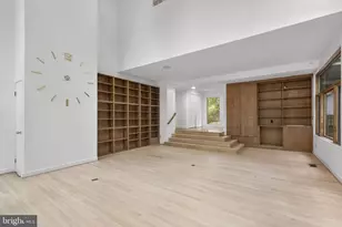 10701 Sycamore Springs Ln, Great Falls, VA 22066 - Photo 23
