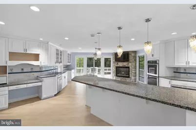 10701 Sycamore Springs Lane, Great Falls, VA 22066 - Photo 5