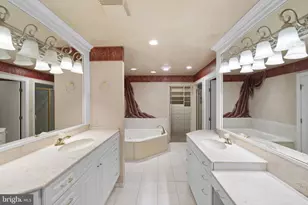 10701 Sycamore Springs Ln, Great Falls, VA 22066 - Photo 31