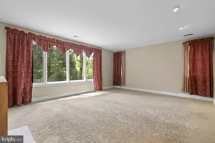 10701 Sycamore Springs Ln, Great Falls, VA 22066 - Photo 27