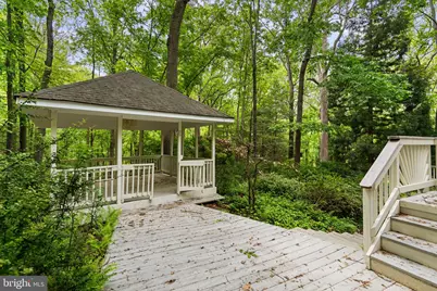10701 Sycamore Springs Lane, Great Falls, VA 22066 - Photo 27