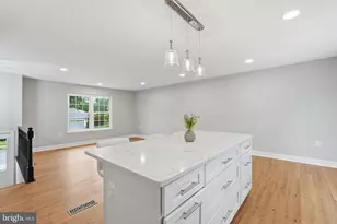 14723 Jarnigan St, Centreville, VA 20120 - Photo 11
