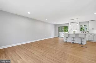 14723 Jarnigan St, Centreville, VA 20120 - Photo 5