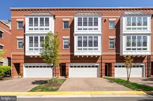 12076 Kinsley Pl, Reston, VA 20190 - Photo 41
