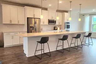 206 Van Buren St, Herndon, VA 20170 - Photo 5