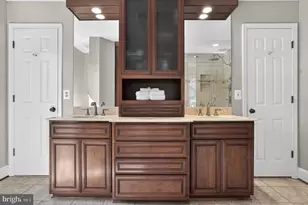 10223 Cedar Pond Dr, Vienna, VA 22182 - Photo 25