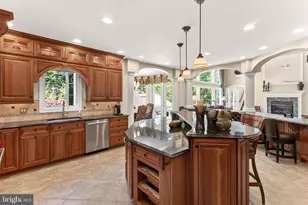 10330 Regency Station Dr, Fairfax Station, VA 22039 - Photo 17