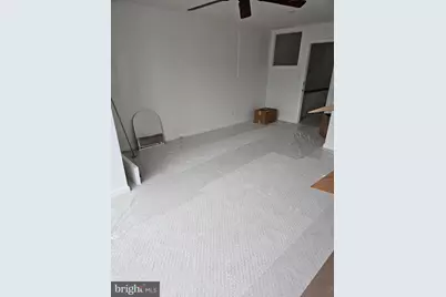 1604 Washington Plaza N, Reston, VA 20190 - Photo 5